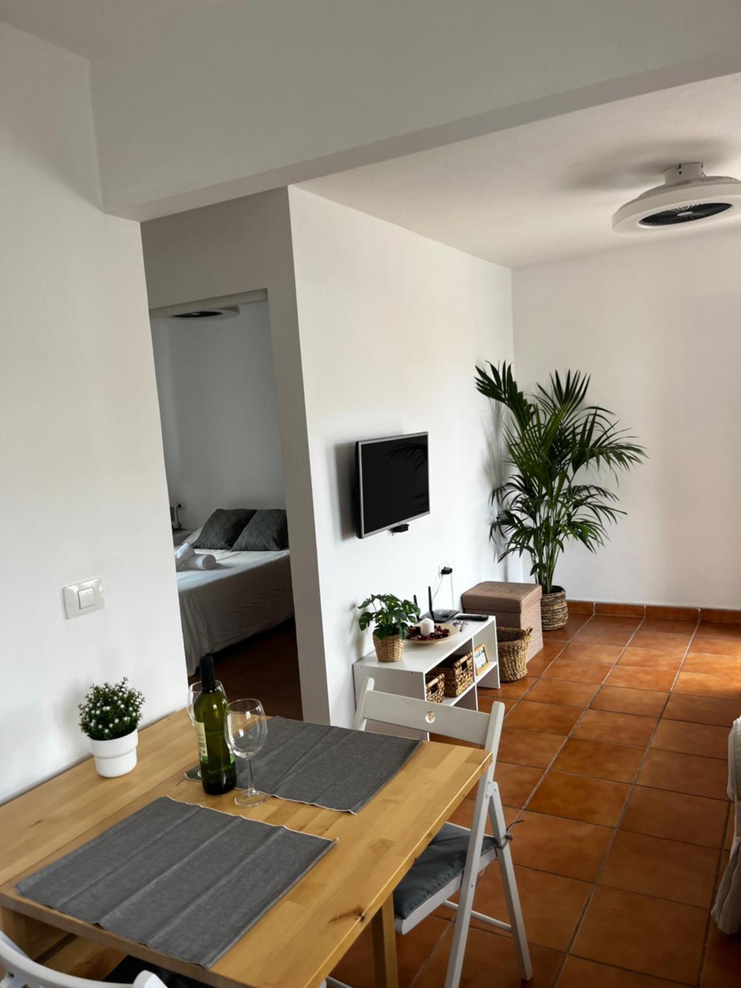 2 Bedroom Apartments Los Cristianos Beach Tenerife Tamaragua Arona  Exterior photo